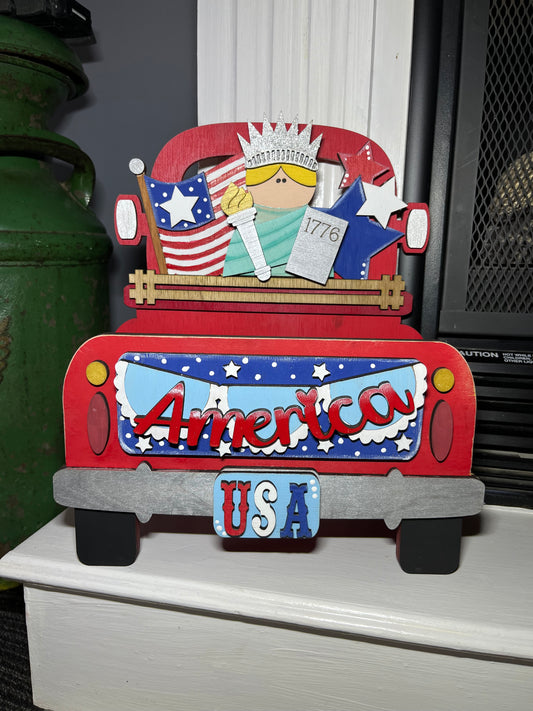 Interchangeable Farmhouse Truck (Lady Liberty)